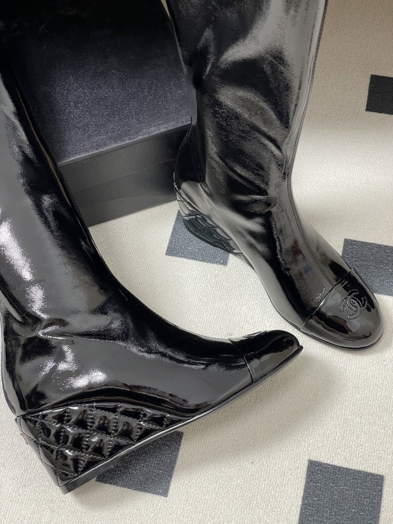 Ch**el boots